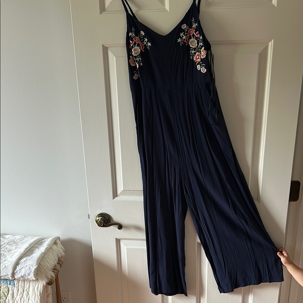 Elegant Blue and Pink Jumpsuit with Wide-Leg Design